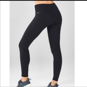 Fabletics salar solid powerhold leggings sz:S NEW